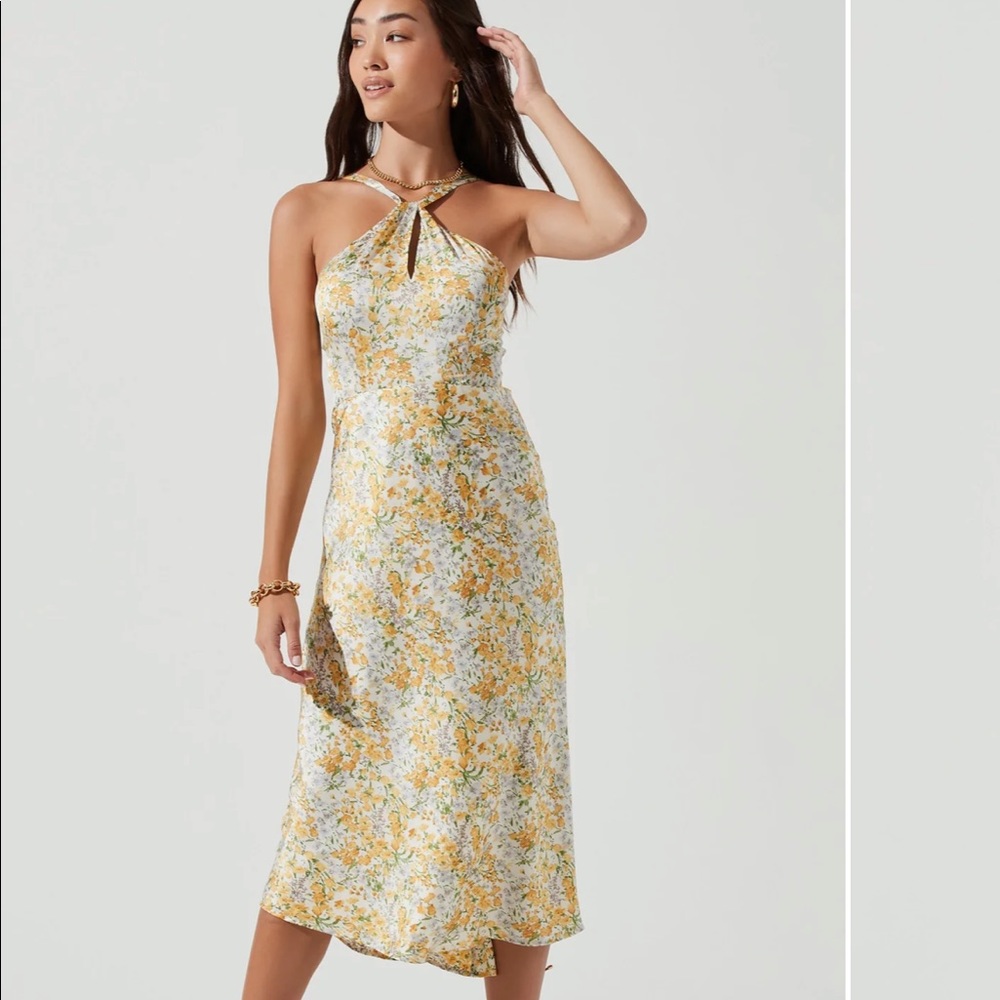 ASTR The Label Sandrine Sage Orange Floral Halter Dress Size Small